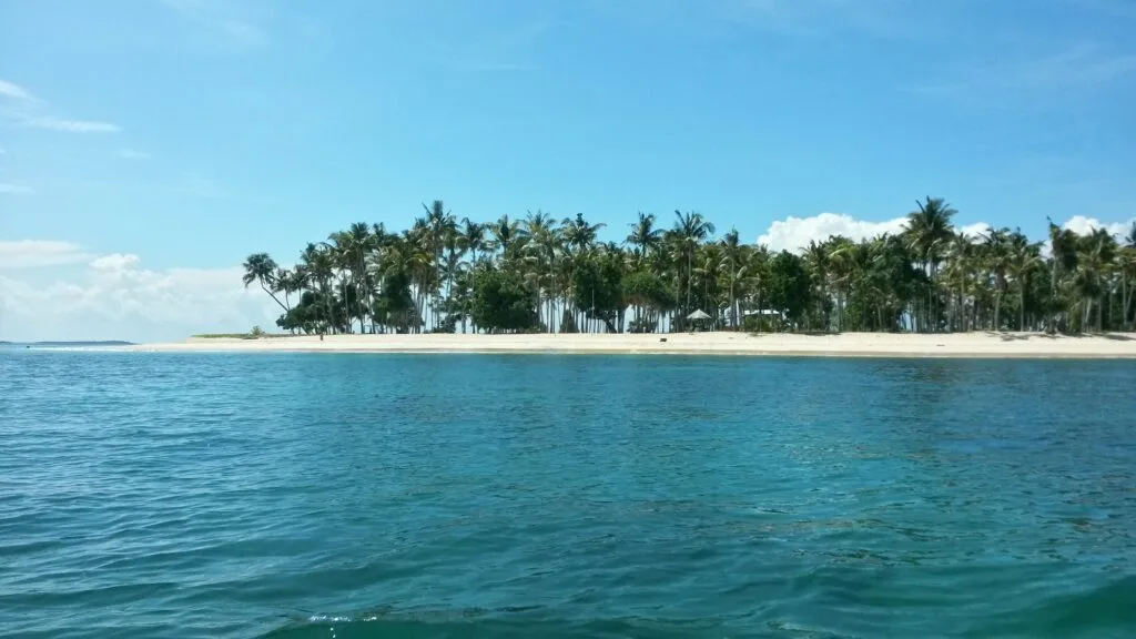 Destinasi Wisata Sorong dengan Pemandangan Luar Biasa Pulau Buaya